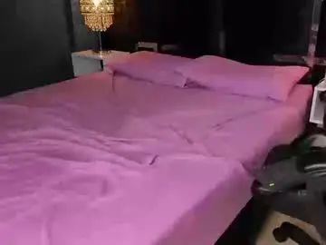 Gay sex chat with jostin_black1 - camgaychat.com - Britain