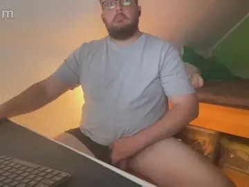 Gay sex chat with tittengeilernb - camgaychat.com - Germany