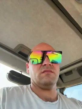 Gay sex chat with Gionny890 - camgaychat.com - Italy