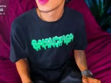Gay sex chat with romnpierce - camgaychat.com - Spain