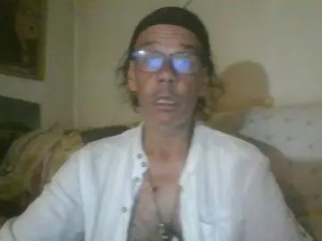 Gay sex chat with gypsytwat - camgaychat.com - Britain