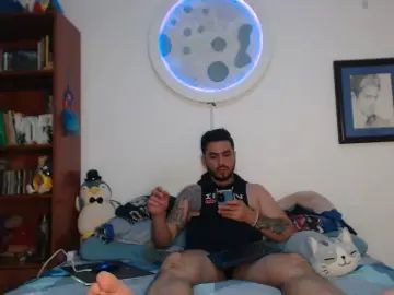 Gay sex chat with JustinTigger - camgaychat.com - Britain