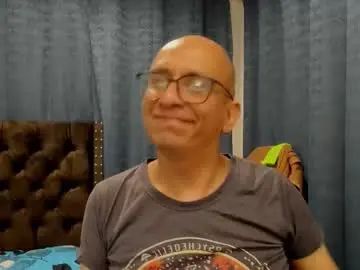 Gay sex chat with antinoo_1 - camgaychat.com - Britain