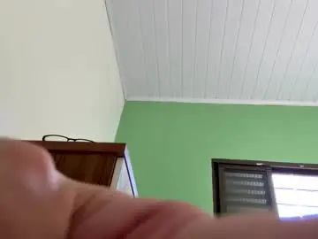 Gay sex chat with latin_skinnyguy - camgaychat.com - Britain