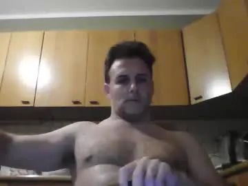 Gay sex chat with gr4titud3 - camgaychat.com - Britain