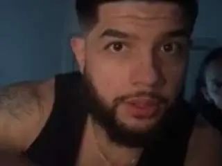 Gay sex chat with kingqueen-ent - camgaychat.com