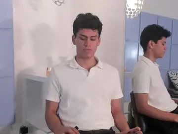 Gay sex chat with nicogreys - camgaychat.com - Britain