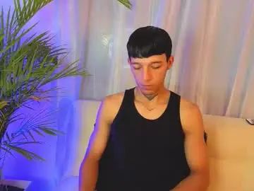 Gay sex chat with damianrosse1 - camgaychat.com - Britain