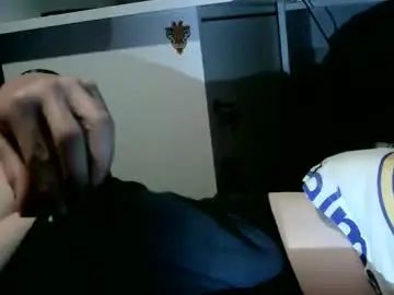 Gay sex chat with fakeagentpl - camgaychat.com - Britain