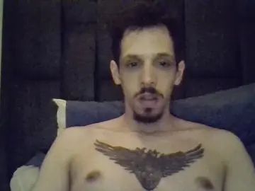 Gay sex chat with SatiroBigDick - camgaychat.com - Britain