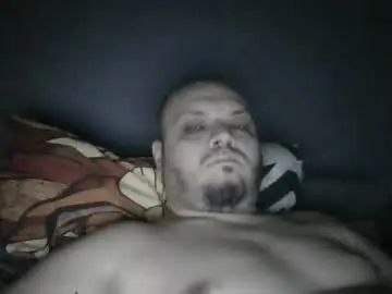 Gay sex chat with g_l_u_s_g_a_n - camgaychat.com - Britain