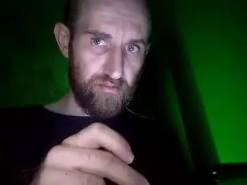 Gay sex chat with rednec1337 - camgaychat.com - Britain