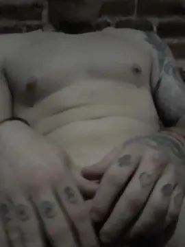 Gay sex chat with savagemode2 - camgaychat.com - Britain