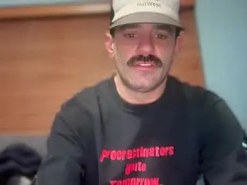Gay sex chat with masculinehole - camgaychat.com - Britain