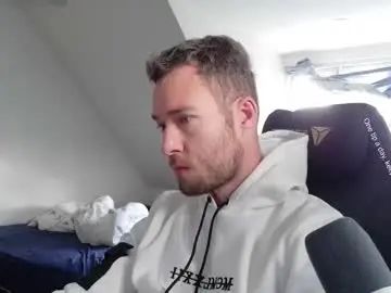 Gay sex chat with day4day - camgaychat.com - Britain