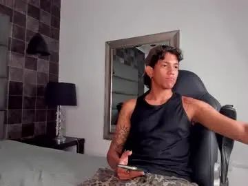 Gay sex chat with axel_rivers_ - camgaychat.com - Britain