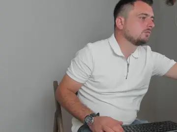 Gay sex chat with Markwaynexxx - camgaychat.com - Britain