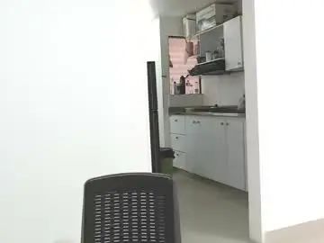 Gay sex chat with latin_chillguy - camgaychat.com