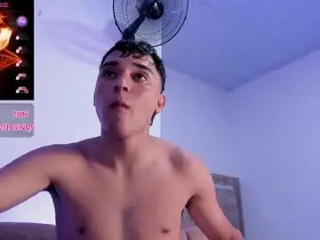 Gay sex chat with austin_cardieff_ - camgaychat.com - Britain
