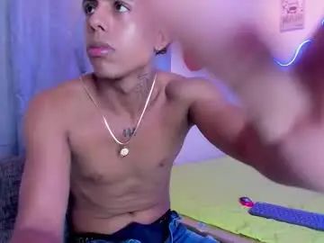 Gay sex chat with glader_guy - camgaychat.com