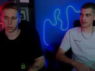Gay sex chat with dann-foxy - camgaychat.com