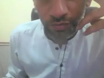 Gay sex chat with kami99099 - camgaychat.com - Britain
