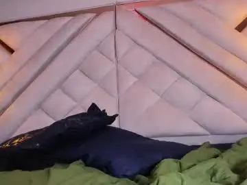 Gay sex chat with hootboyss - camgaychat.com - Britain