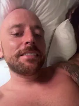 Gay sex chat with BIG_BOYMARKO - camgaychat.com - Britain