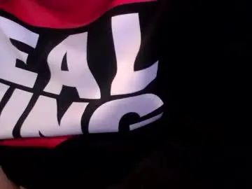 Gay sex chat with anthony_james6969 - camgaychat.com - Britain