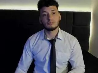 Gay sex chat with alejandro2x - camgaychat.com