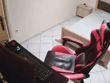 Gay sex chat with AlbanianFker21 - camgaychat.com - Greece