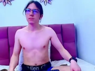 Gay sex chat with snowyx_ - camgaychat.com - Spain