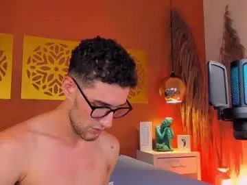 Gay sex chat with alex_russoo - camgaychat.com - Spain