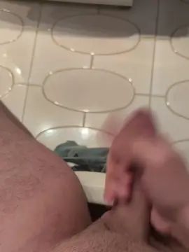 Gay sex chat with cazzo18cm3 - camgaychat.com - Italy