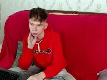 Gay sex chat with elliot_mars_ - camgaychat.com - Britain