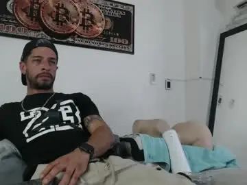 Gay sex chat with brunofernandezz - camgaychat.com - Britain