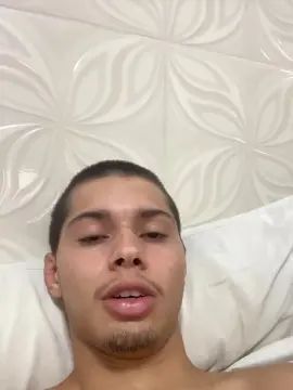Gay sex chat with BrancoAtleta19 - camgaychat.com - Portugal