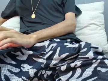 Gay sex chat with DylanScot_ - camgaychat.com - Britain