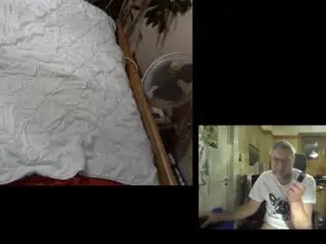 Gay sex chat with 20100vince - camgaychat.com - Britain