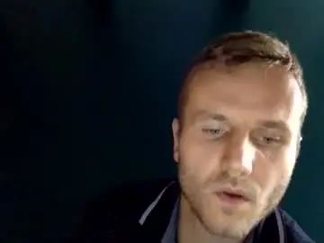 Gay sex chat with mickylove67 - camgaychat.com - Britain