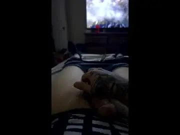 Gay sex chat with adgillespie0643 - camgaychat.com - Britain