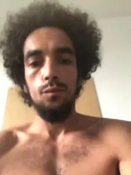 Gay sex chat with Elmakina92 - camgaychat.com - France
