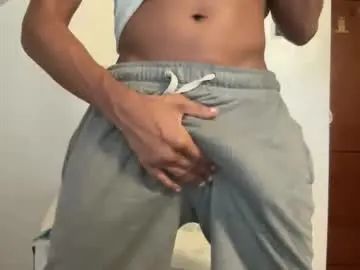 Gay sex chat with outofhisleage1 - camgaychat.com