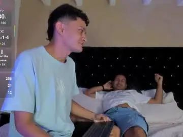 Gay sex chat with david_and_mike_ - camgaychat.com - Britain