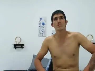 Gay sex chat with samir_amar1 - camgaychat.com - Britain