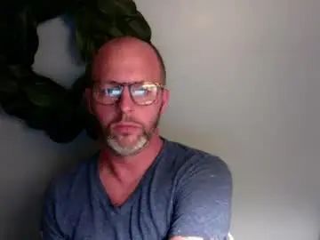 Gay sex chat with flovemefit4 - camgaychat.com - Britain