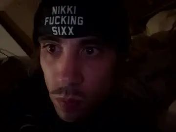 Gay sex chat with nicklazik1992 - camgaychat.com - Britain