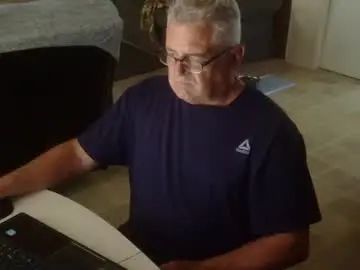 Gay sex chat with 55mnc - camgaychat.com - Britain