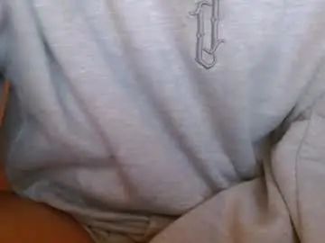 Gay sex chat with yunaventi - camgaychat.com - Britain