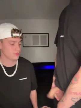 Gay sex chat with Couplenotabus - camgaychat.com - Germany